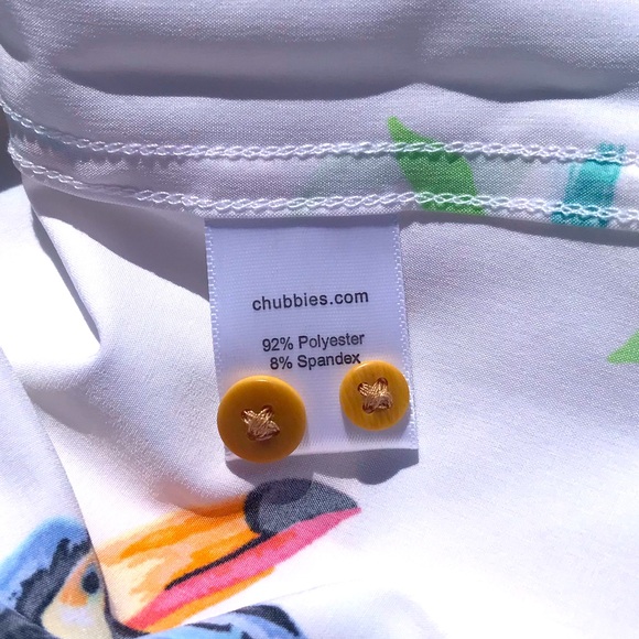 Chubbies Mens Dude Where’s Macaw silky shirt NWT - Picture 4 of 5